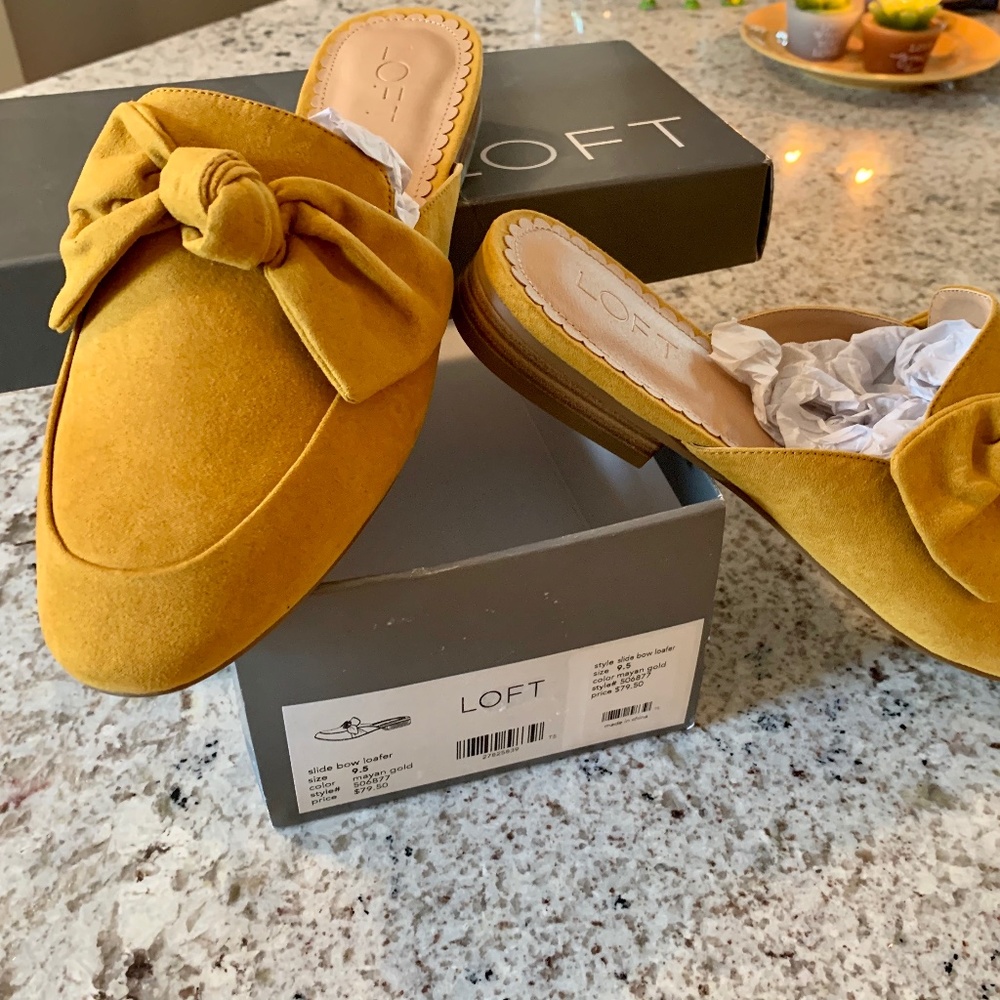 LOFT Brand New Slide Bow Loafer